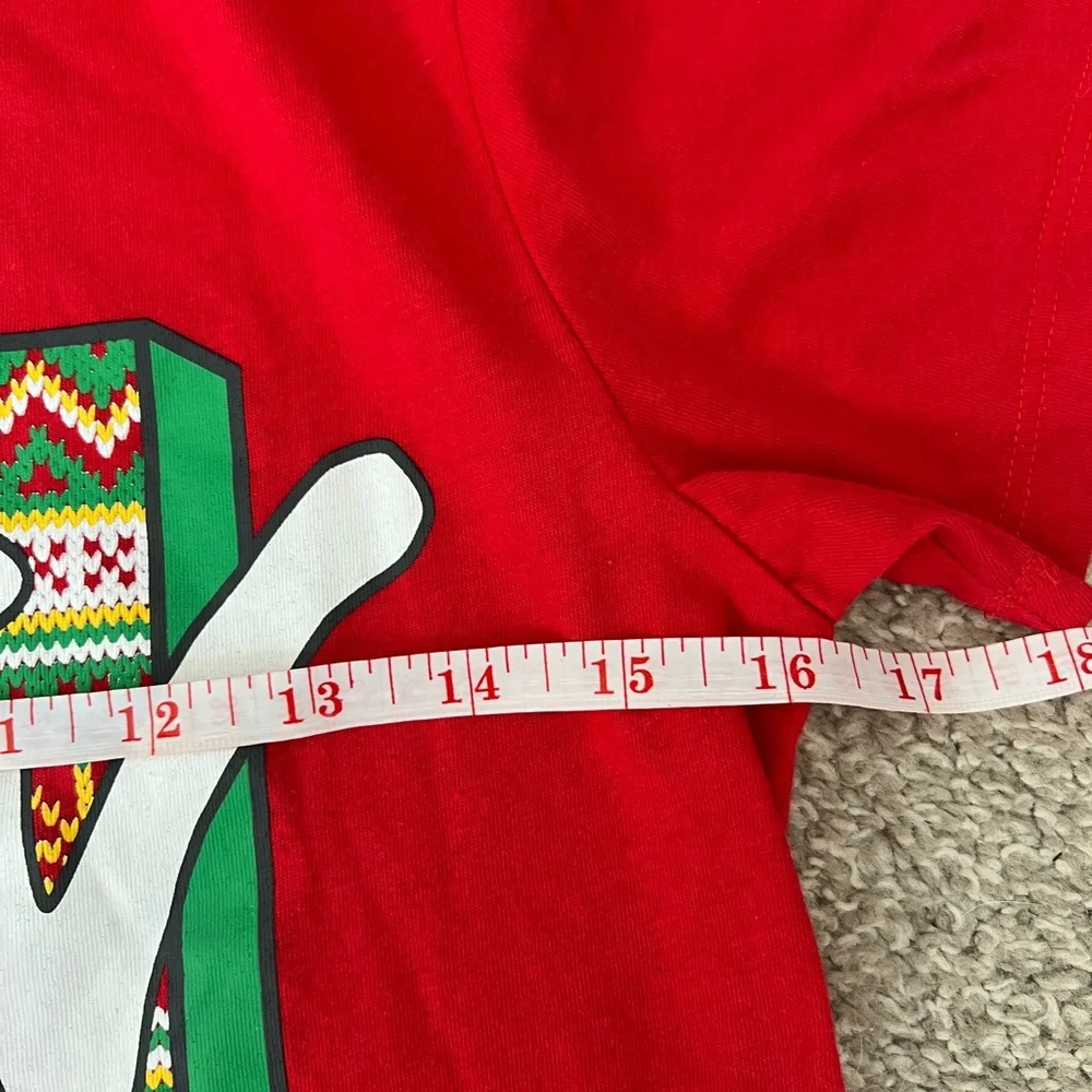 MTV Bold Red Christmas themed Logo Tee poinsettias and chevron Size S - Picture 6 of 8